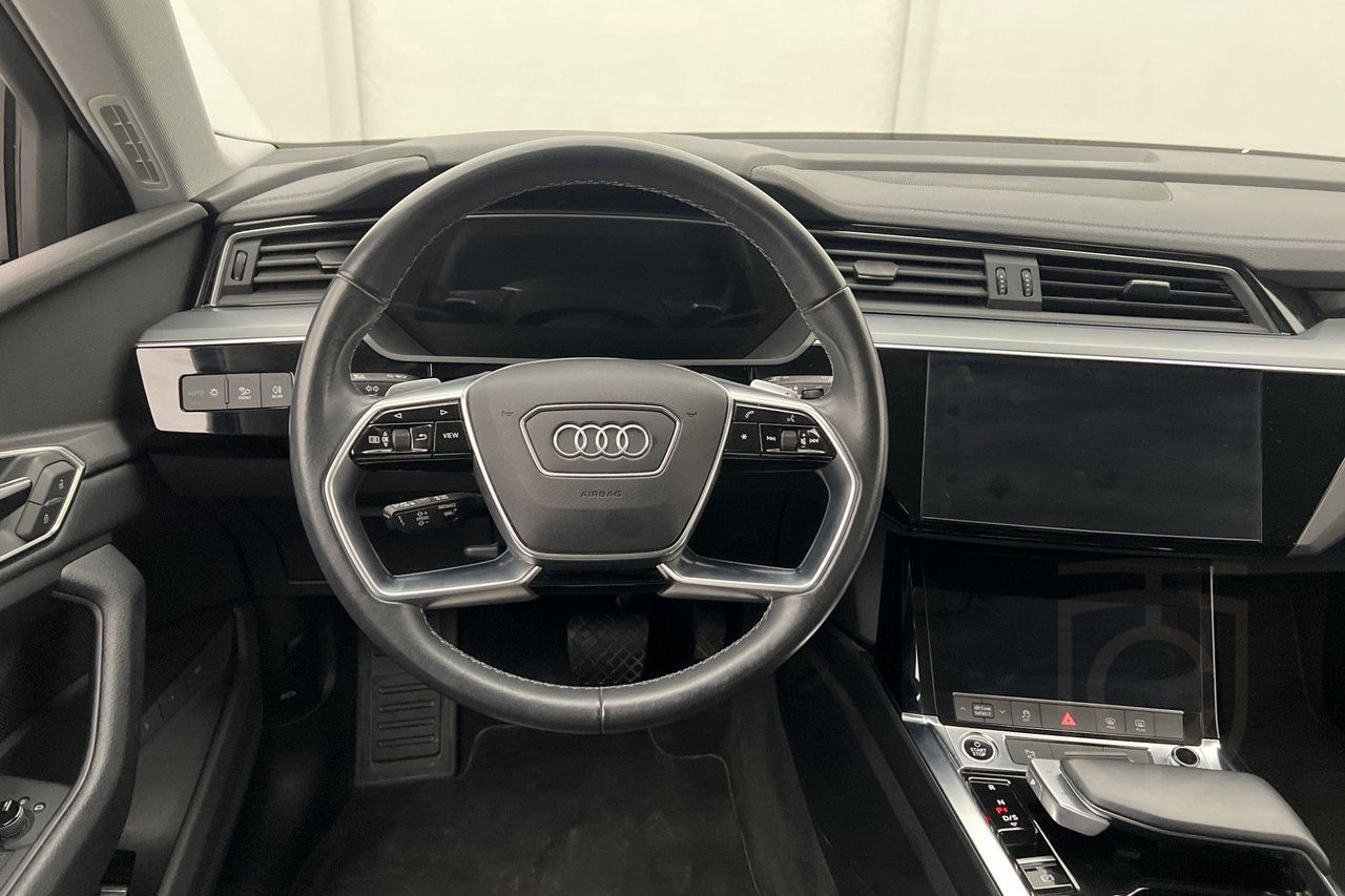 Audi Q8 50 e-tron Quattro