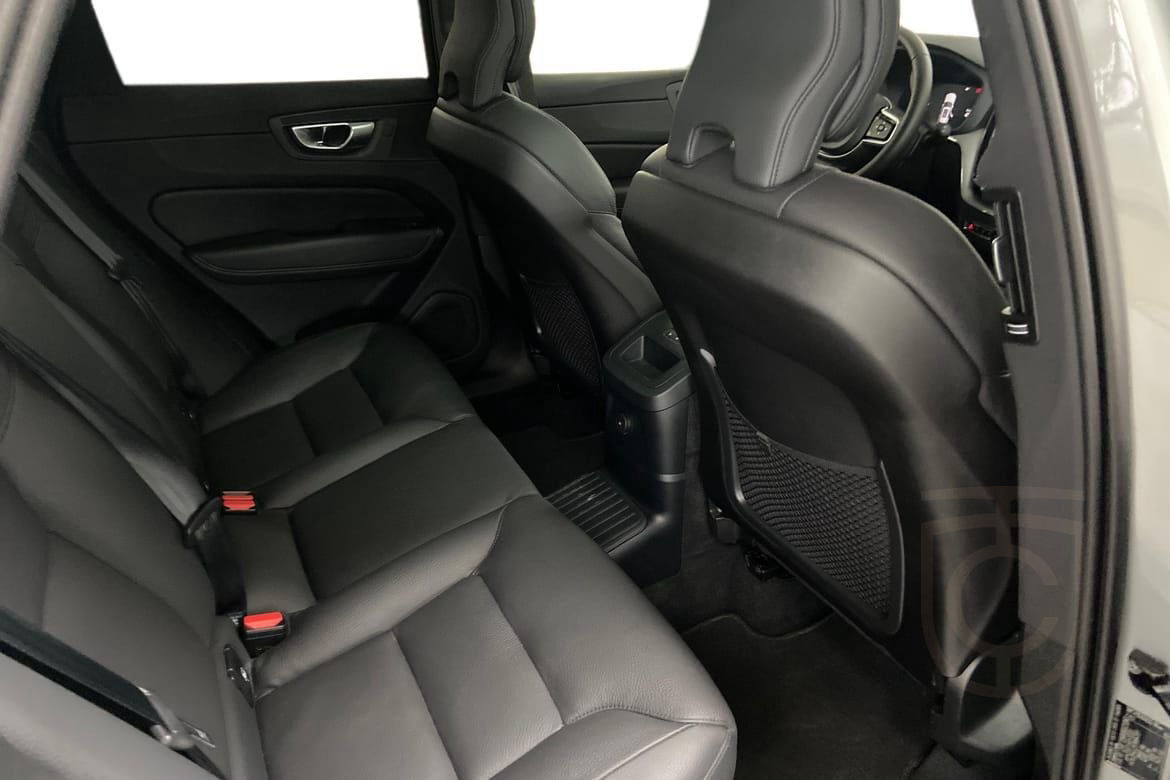 Volvo XC60 Recharge T6 II Plus Dark Edition.