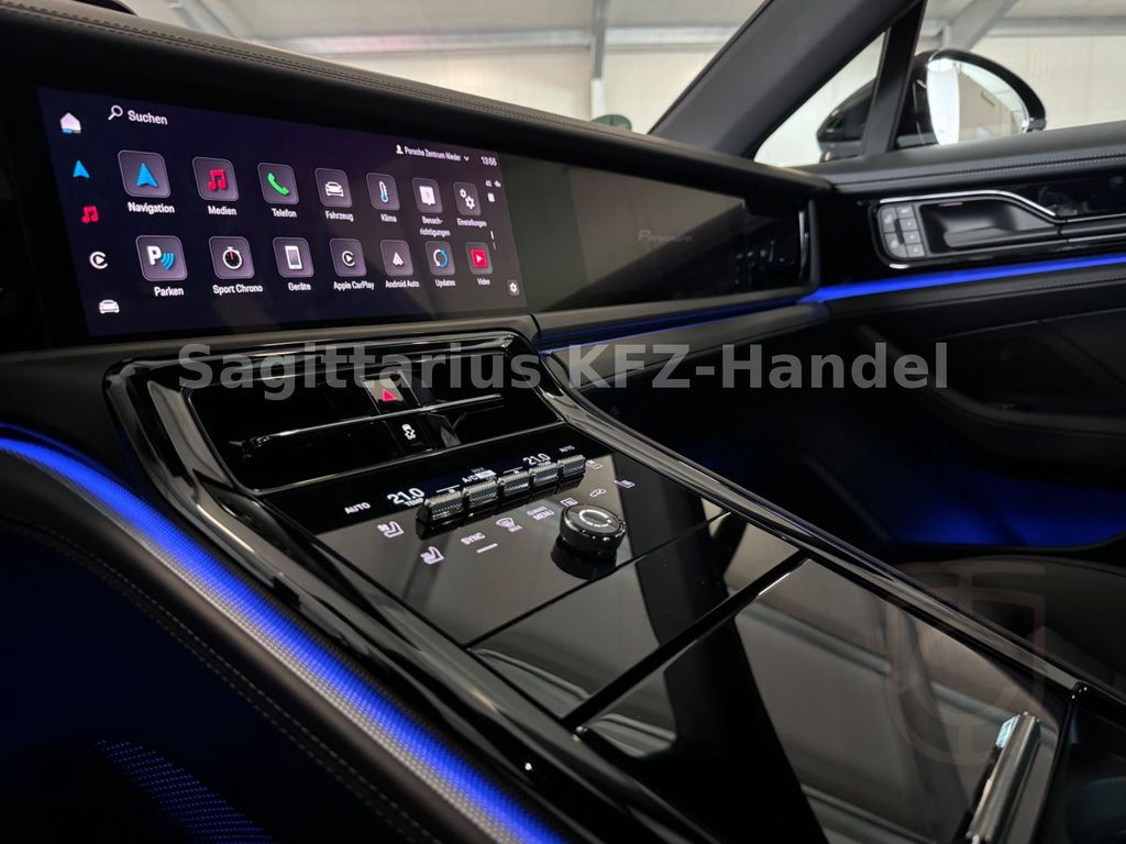 Porsche Panamera 4/InnoD/HUD/3xDisplay/Massage/SAGA/StHz