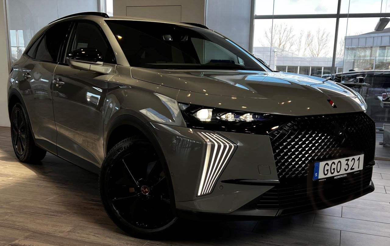DS 7 E-Tense 2x4 PERFORMANCE LINE Hybrid