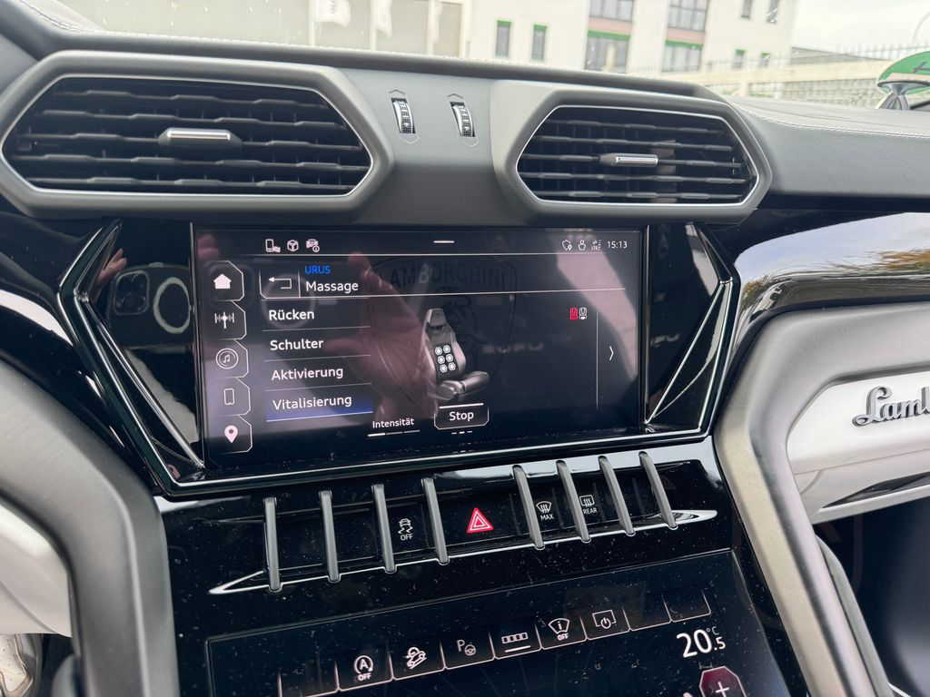 Lamborghini Urus S"Viola Mithras-Nero Ade / Akrapovic
