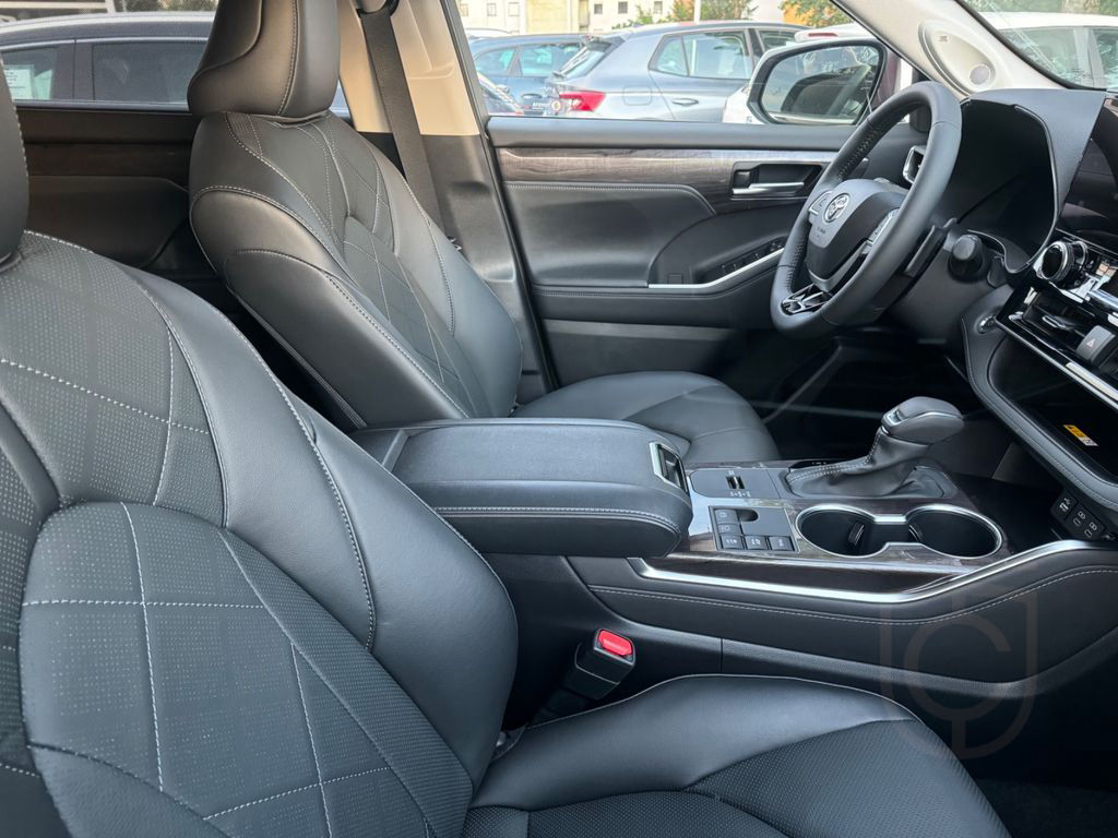 Toyota Highlander Hybrid Luxury VOLL