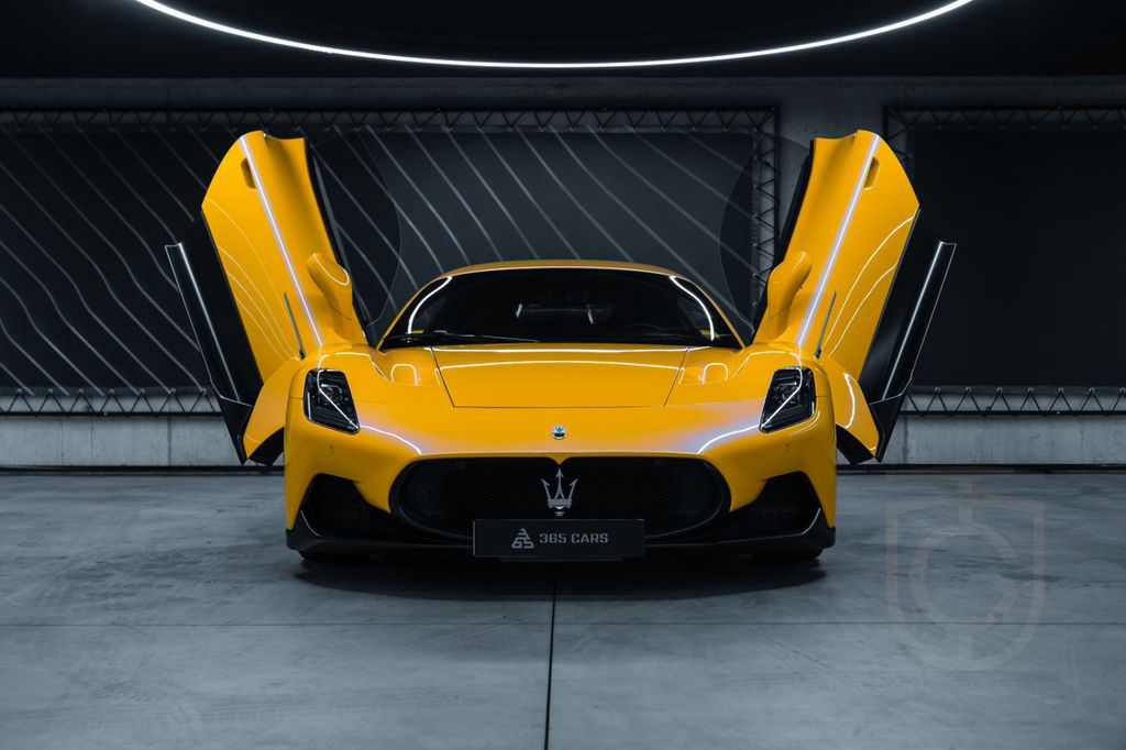 Maserati MC20 3.0 V6 DCT | Lift | Sabelt | Sunus Faber