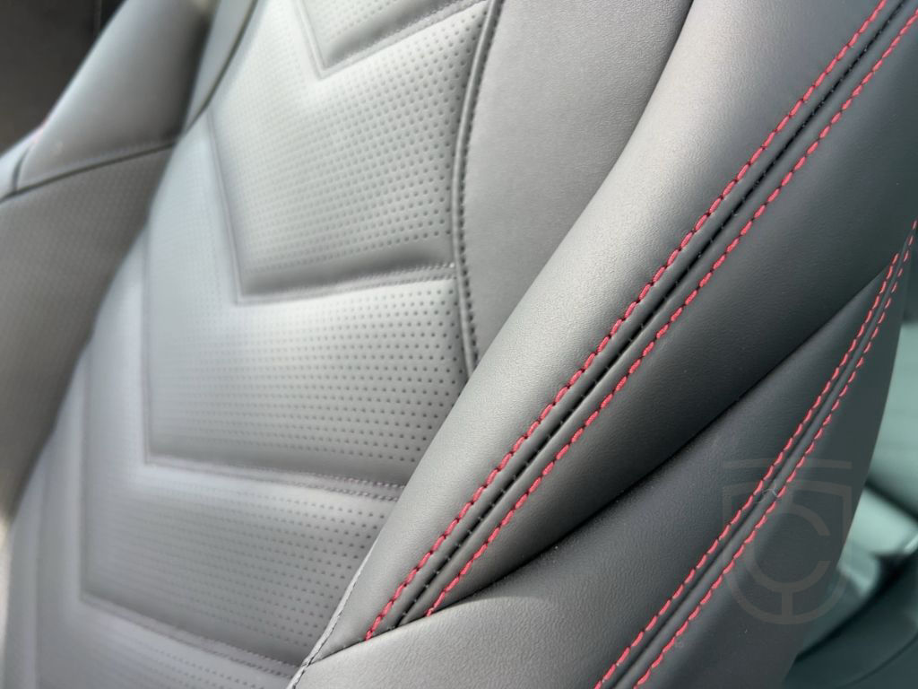 Maserati Grecale Trofeo V6 530HP AWD MY24 -Carbon -Klima