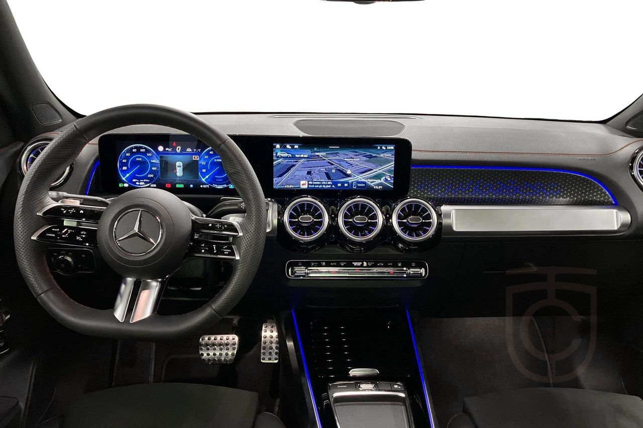 Mercedes-Benz EQB 300 4MATIC AMG Line Advanced
