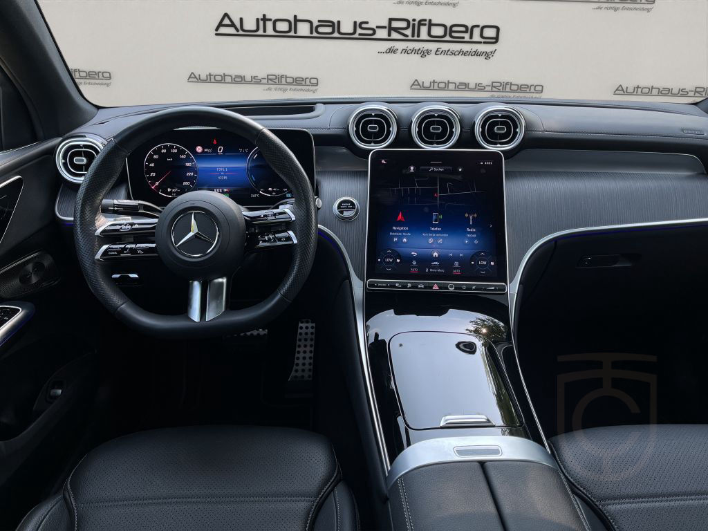Mercedes-Benz GLC 300 de 4M Coupe AMG PanD/20Zoll/HUD/Night