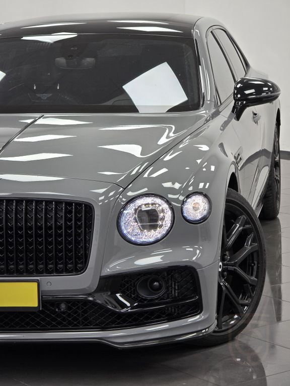 Bentley Flying Spur S V8*Mulliner*NAIM*Cambrian Grey*