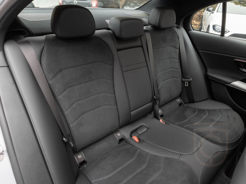 Mercedes-Benz E 300 e AMG/Digital/Pano/AHK/Burm4D/360/Night/19