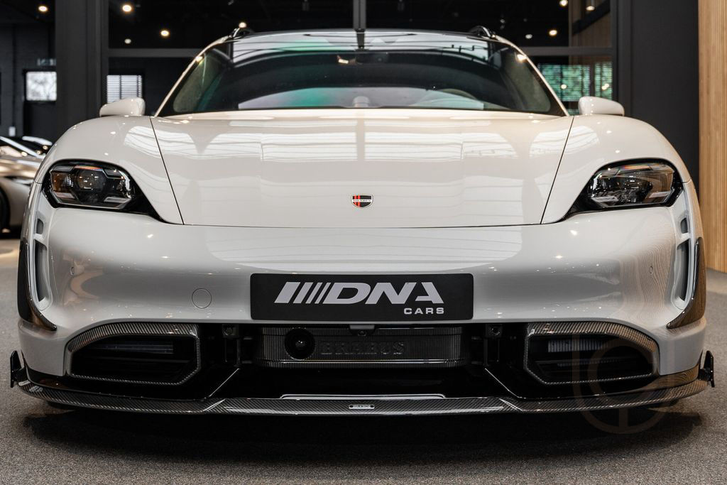 Porsche Taycan Sport Turismo GTS BRABUS Achterasbesturin