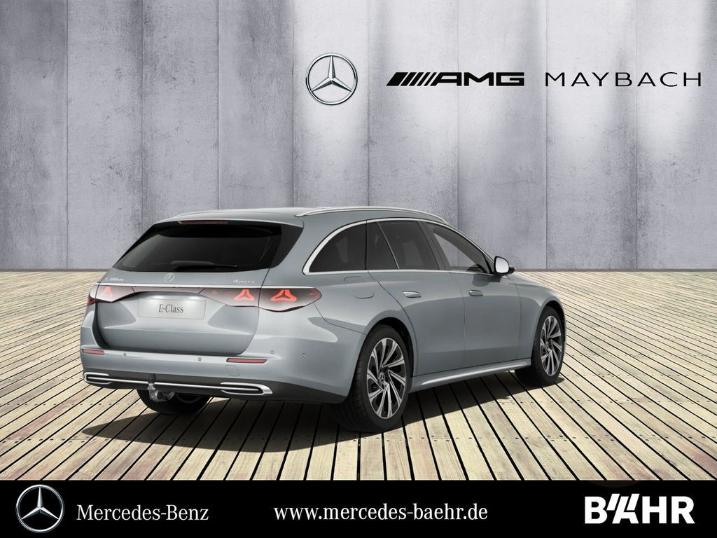 Mercedes-Benz E 300 de 4M T Exclusive/Pano/AHK/Superscreen/19"