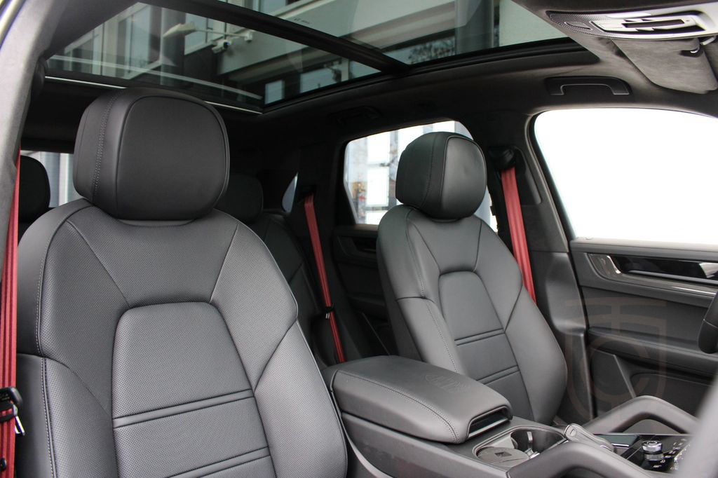Porsche Cayenne Coupe GTS /PDCC/ STANDHZG./ BURMESTER HE