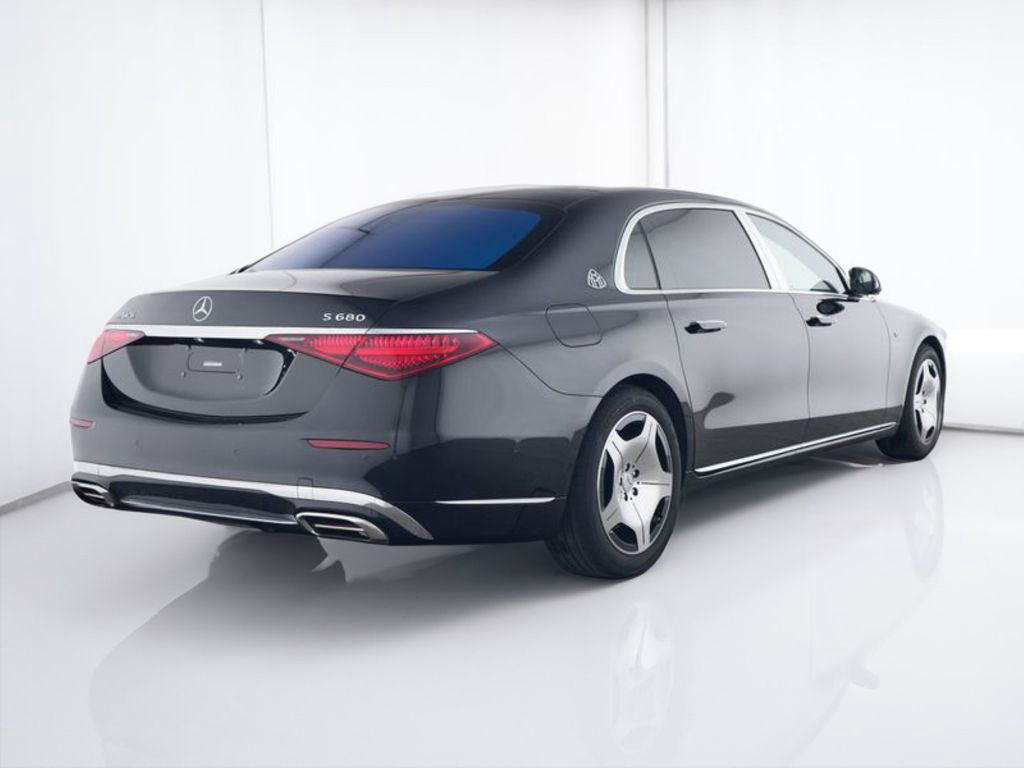 Mercedes-Benz Maybach S 680 4M / MY 2025 / Rear Axle Steering