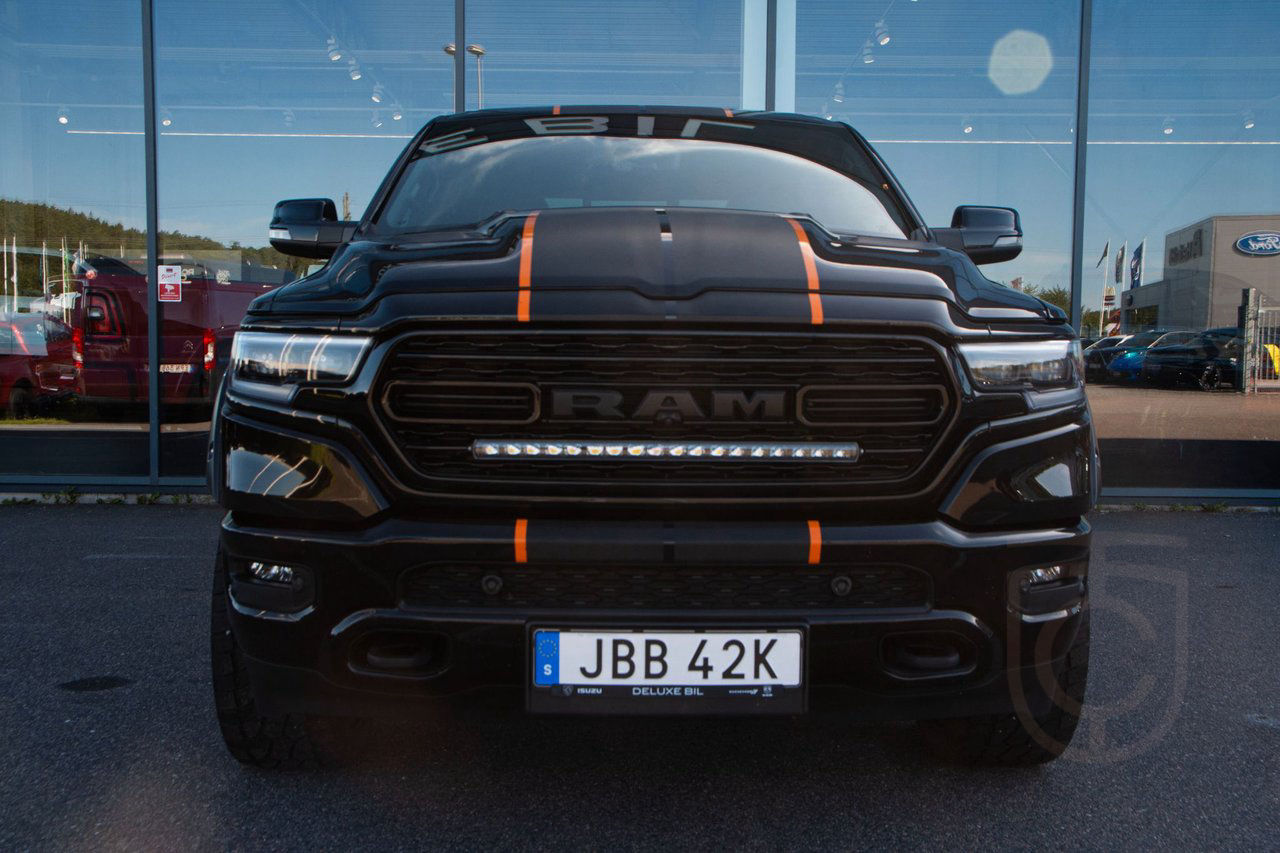 Dodge RAM 1500 Limited Night Edition Rambox OFF-ROAD Nyserva