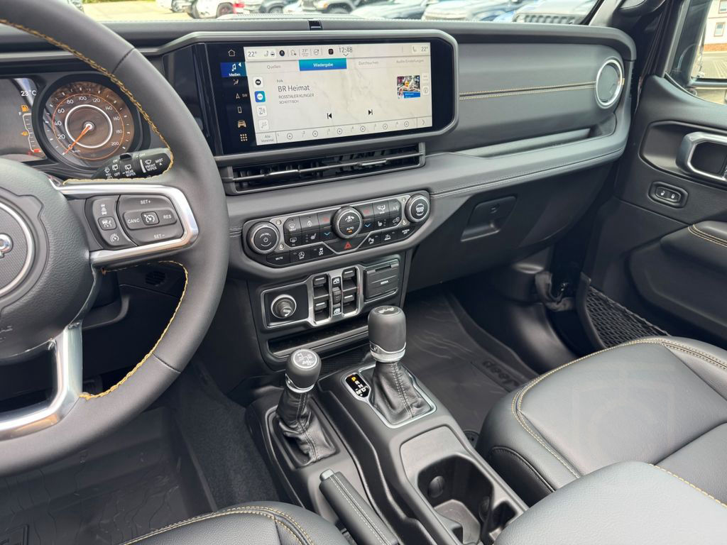 Jeep Wrangler 2.0 Unlim. Sahara Umbau SKY One Touch H
