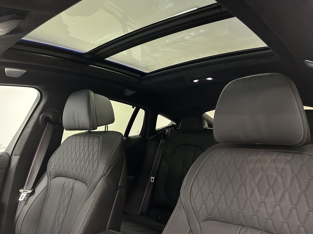 BMW X6 xDrive30d M Sportpaket Pro Pano. PA. Prof. DA