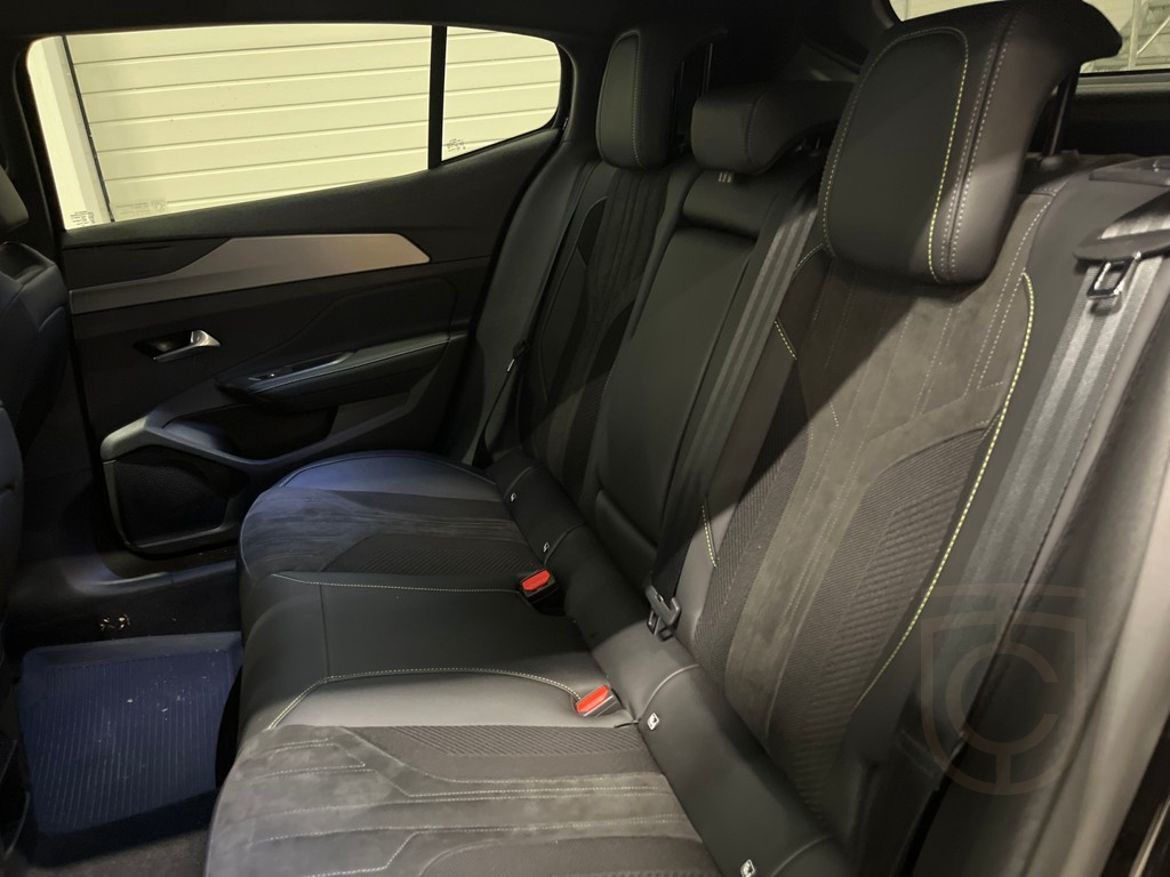 Peugeot 408 GT PureTech