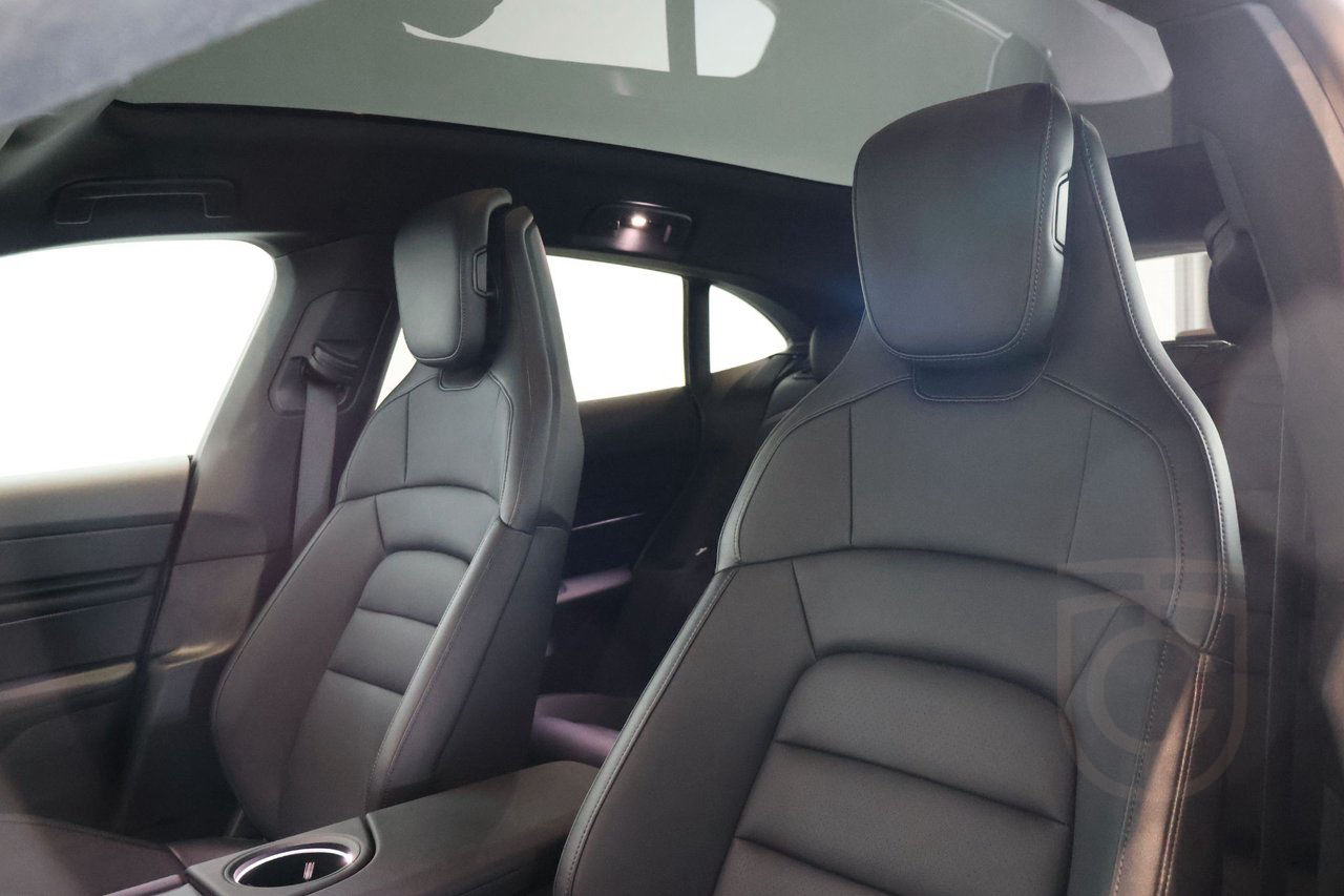 Porsche Taycan Sport Turismo