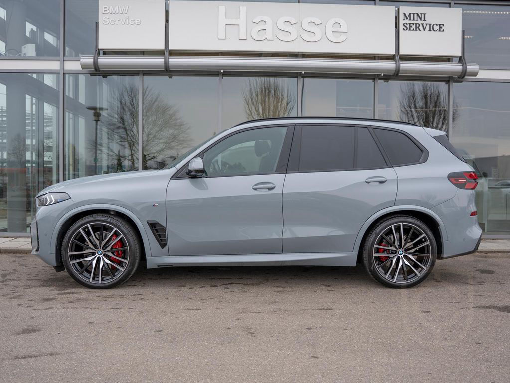 BMW X5 xDr 40d M-Sport Pro 7-SITZ AHK LUFTFEDER H/K