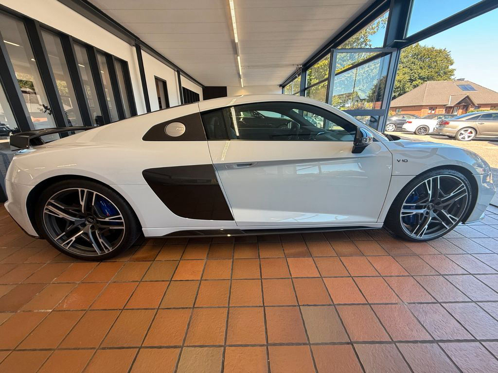 Audi R8 Coupe 5.2 FSI quattro performance/K.Brem/Carb