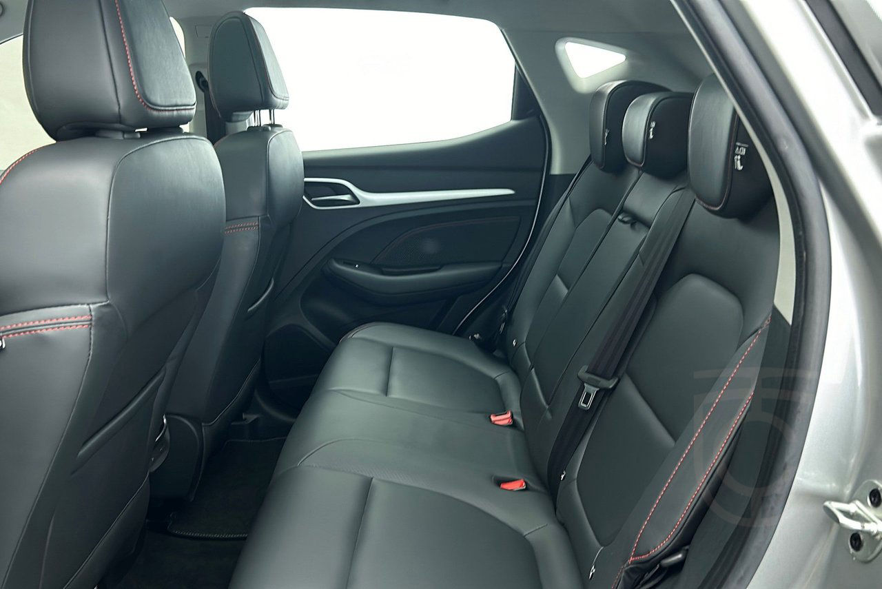 MG ZS Long Range Luxury Panorama