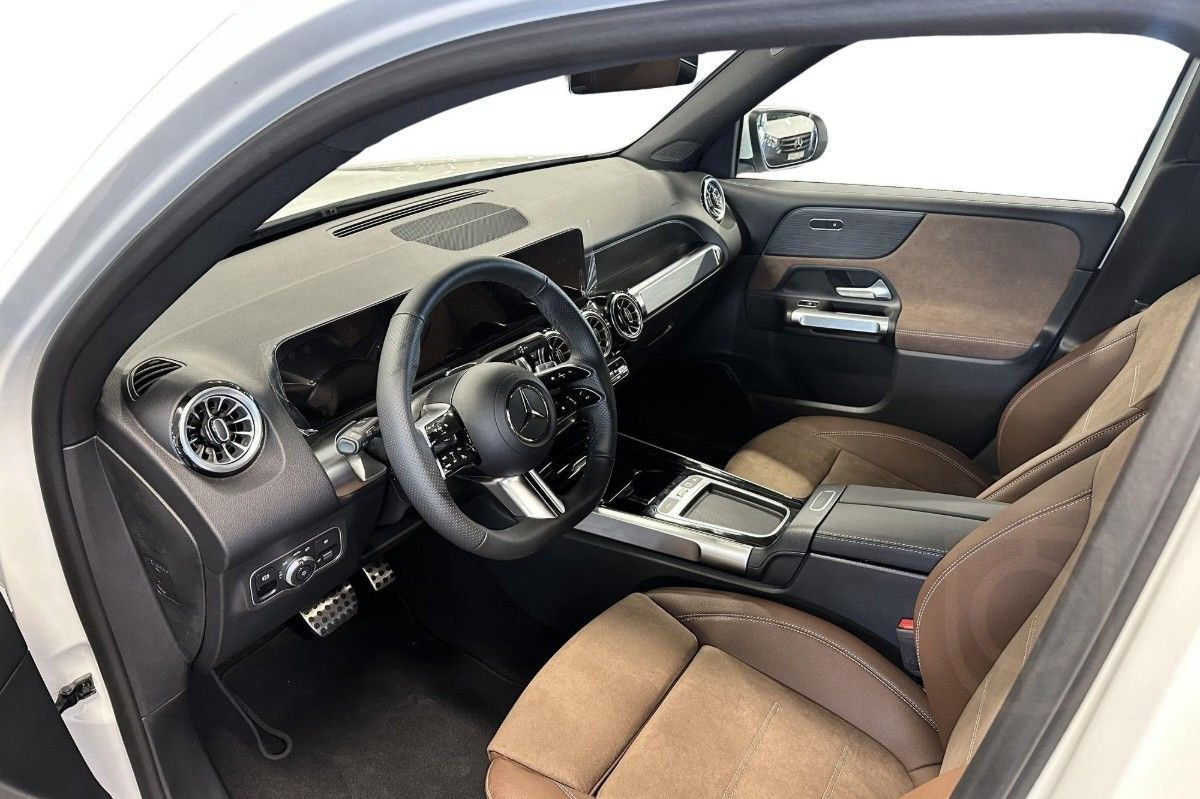 Mercedes-Benz GLB 200