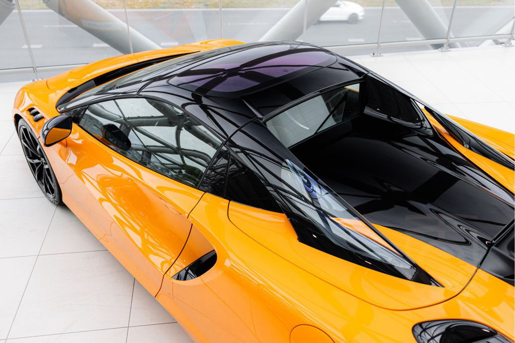 McLaren Artura Spider 3.0 V6 Plug-In | Performance | Car