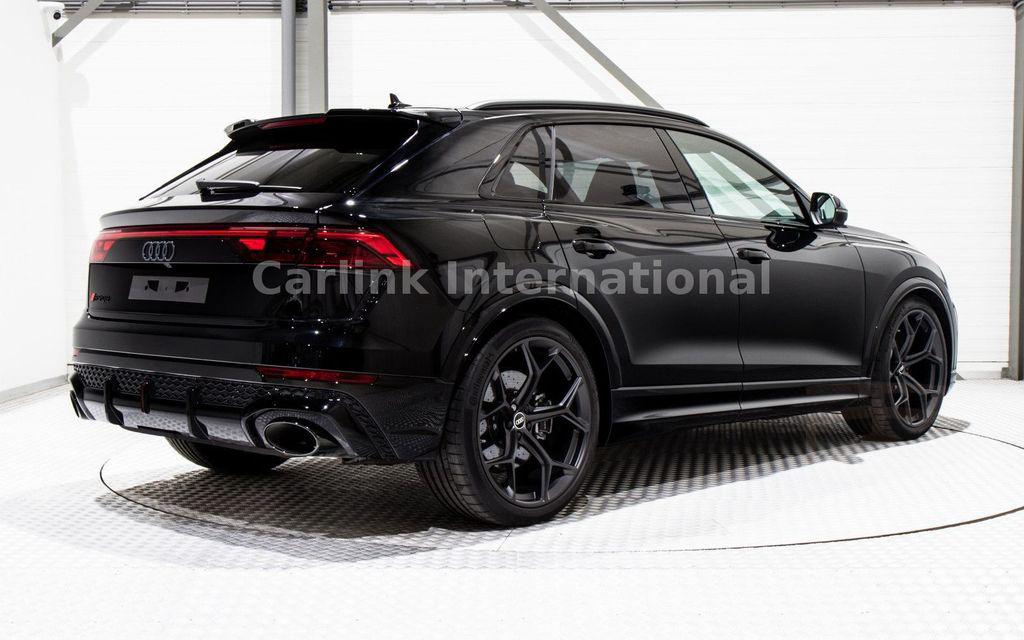 Audi RSQ8 PERFORMANCE-KERAMIK-AHK-SITZBELUFT.OLED