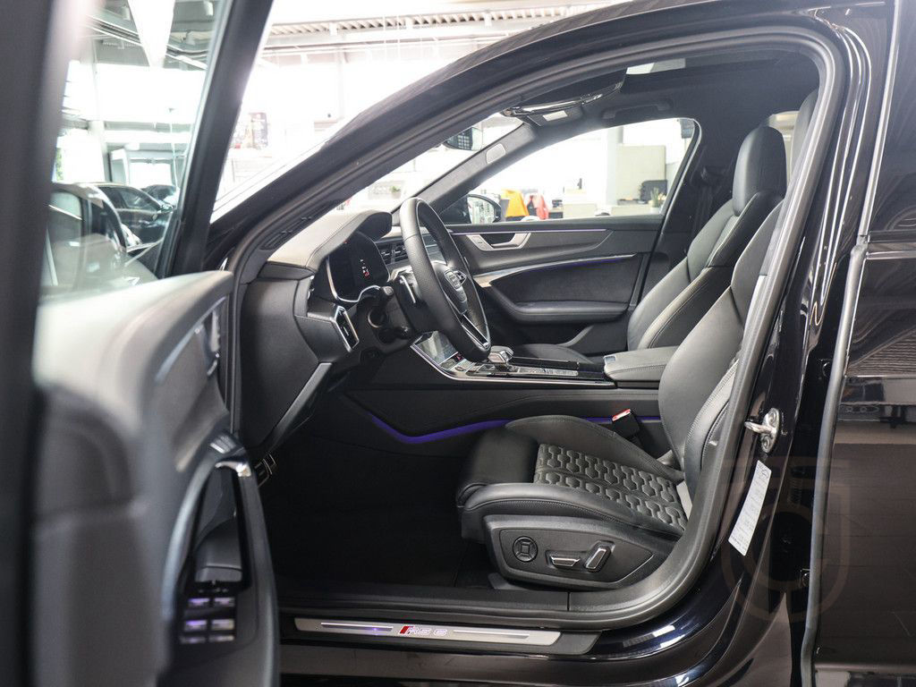 Audi RS6 Avant tiptronic AHK Standhz. B+O PANO