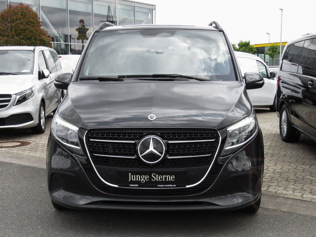 Mercedes-Benz V 300 d Style 4x4 lang AIRMATIC Distr. Kamera 9G