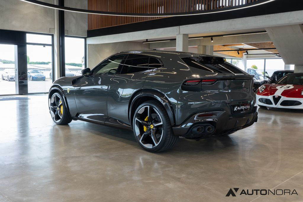 Ferrari Purosangue Carbon Lift Pano Matrix Massage