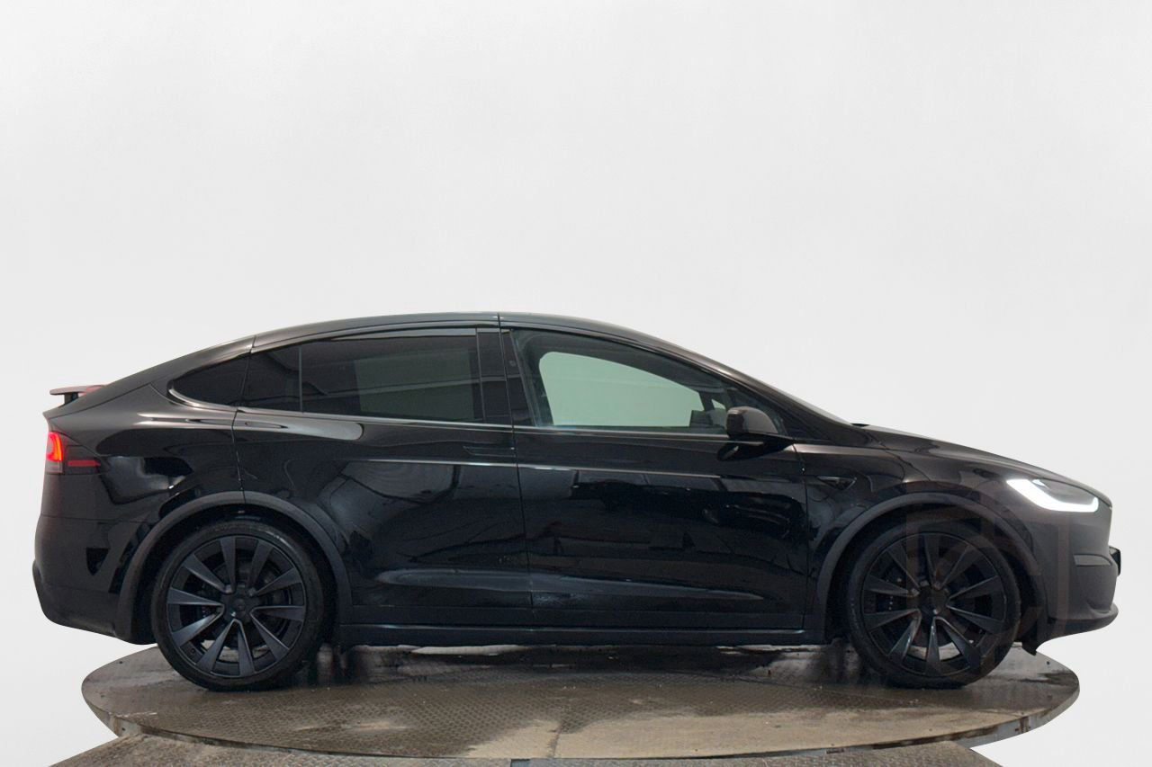 Tesla Model X Plaid