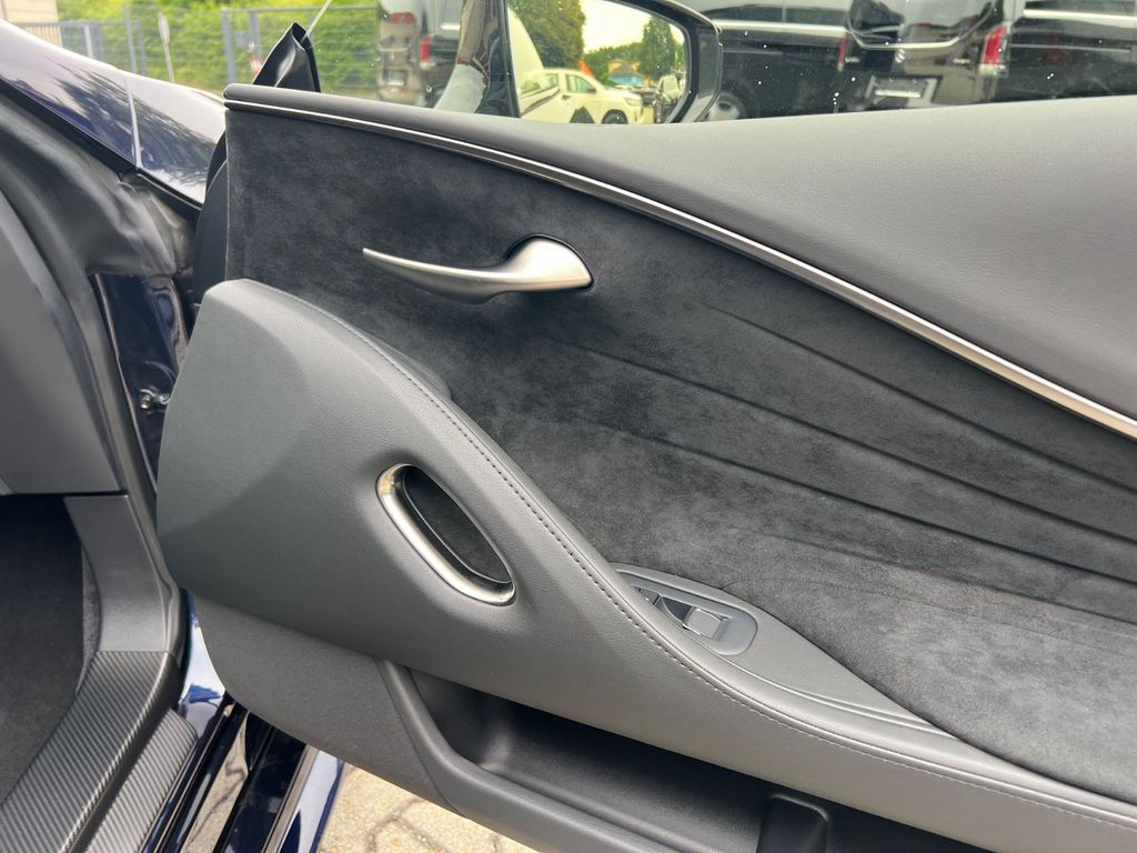 Lexus LC 500h Performance.Carbon.Voll