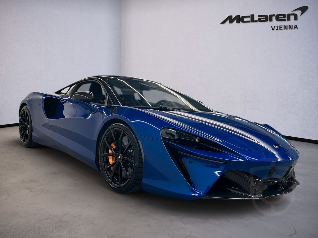 McLaren Artura / Aurora Blue / Full Carbon Fibre