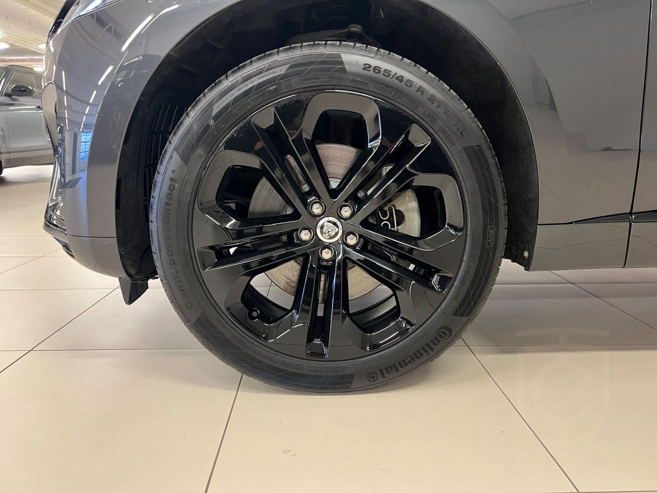 Jaguar F-Pace P400e