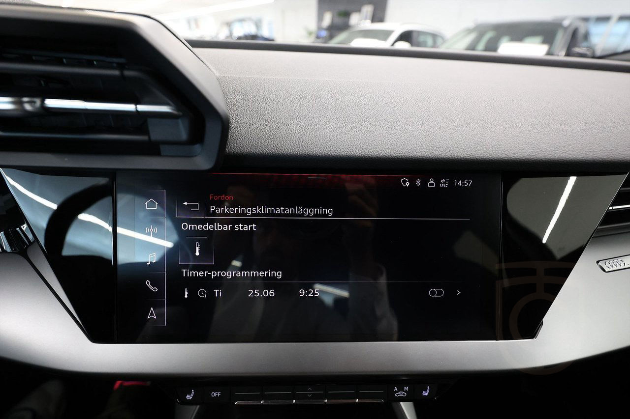 Audi A3 Sportback 45 TFSI e PHEV S-Line Cockpit