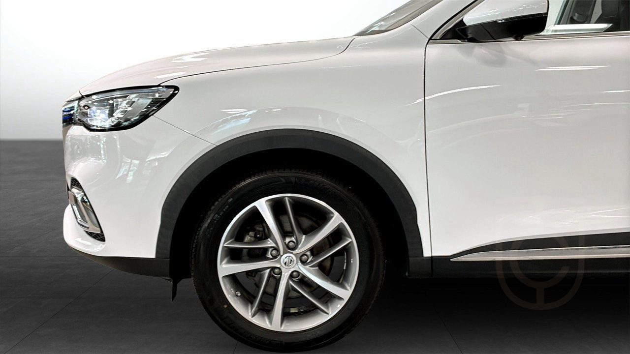 MG EHS PLUG-IN HYBRID LUXURY MY21