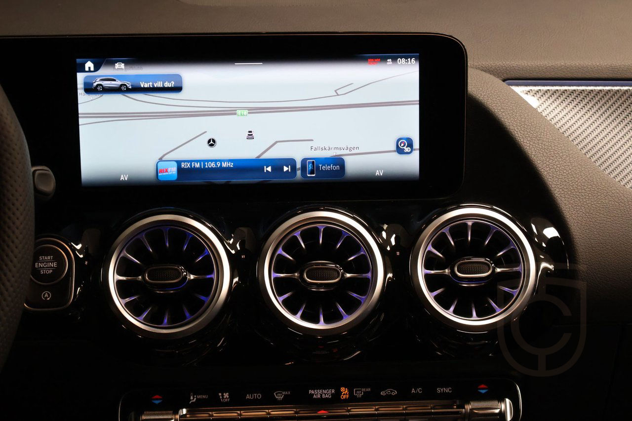 Mercedes-Benz GLA 200 AMG Line ADVANCED PLUS