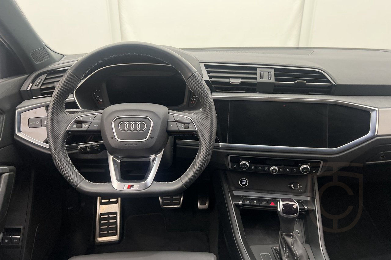 Audi Q3 Sportback 45 TFSI e S Line Cockpit