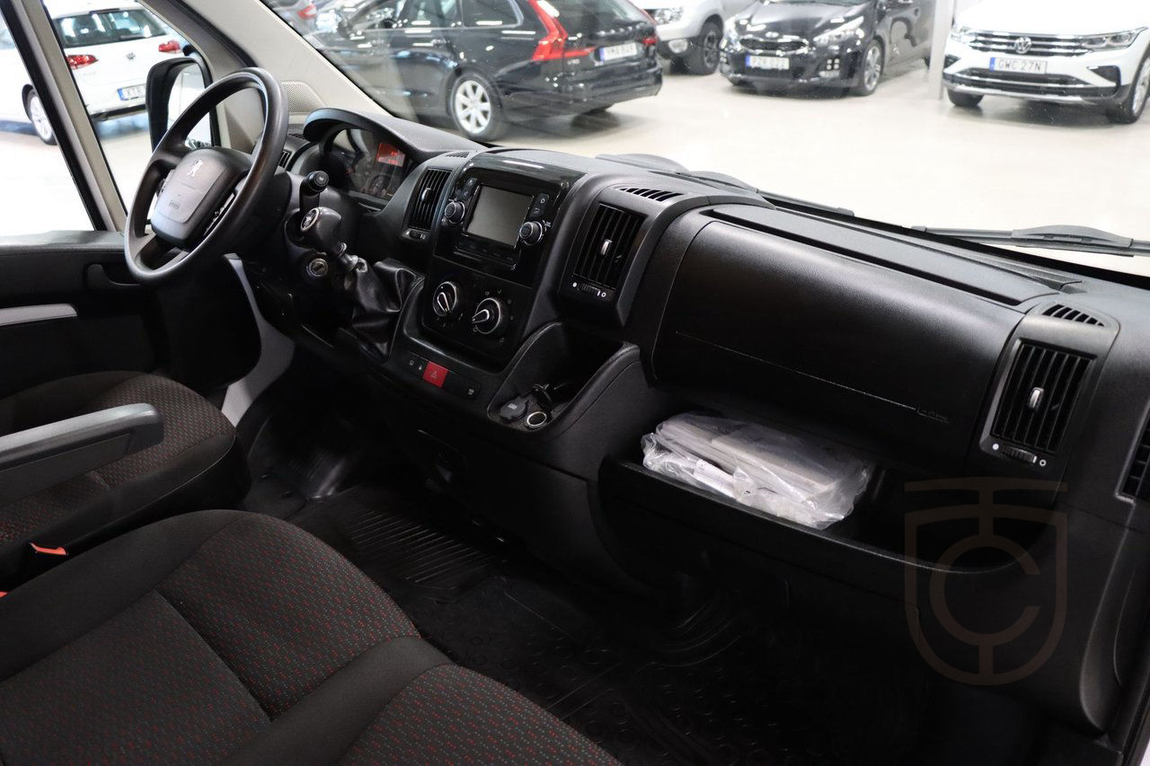 Peugeot Boxer 335 2.2