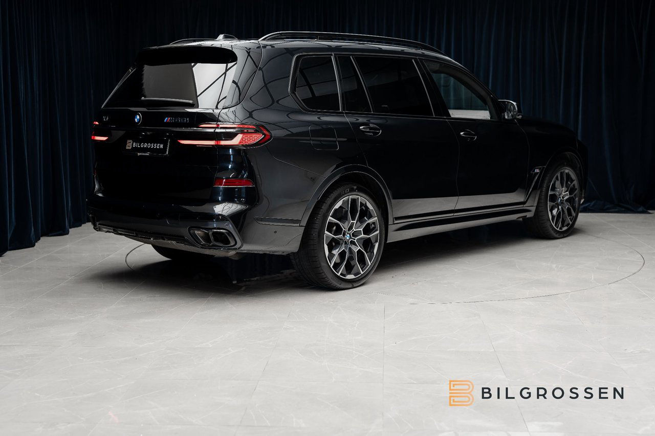 BMW X7 M60i