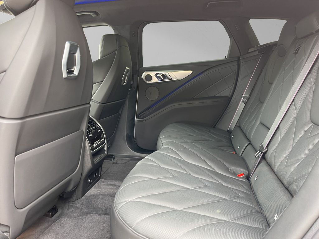 BMW XM 50e 22" AHK AB-Assist ACC 3,99%