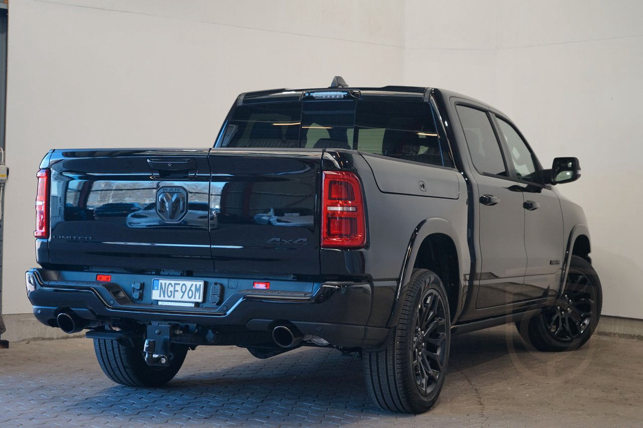 RAM 1500 Limited Night Rambox Hurricane