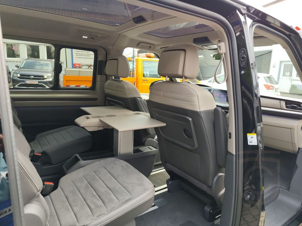 Volkswagen Multivan LÜ DSG Style Sthzg. Pano el.Sitze Navi