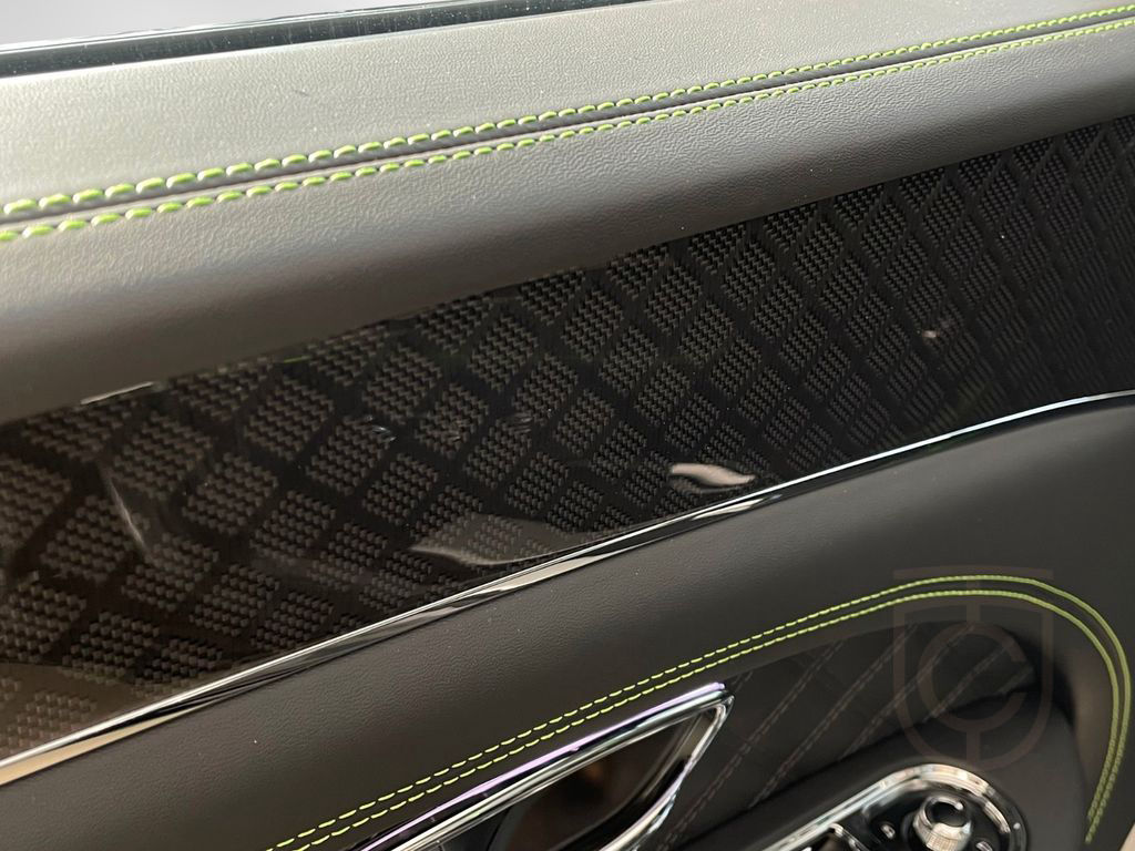 Bentley Bentayga V8 Black Edition - DemoCar