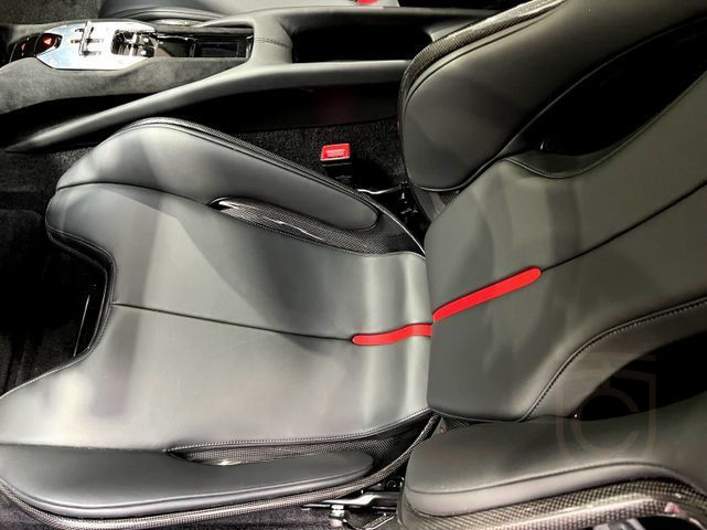 Ferrari 296 GTB Lift Karbon Sitze AFS R Kam Car Play