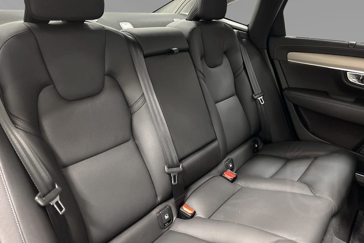 Volvo S90 Recharge T8 Ultimate Dark