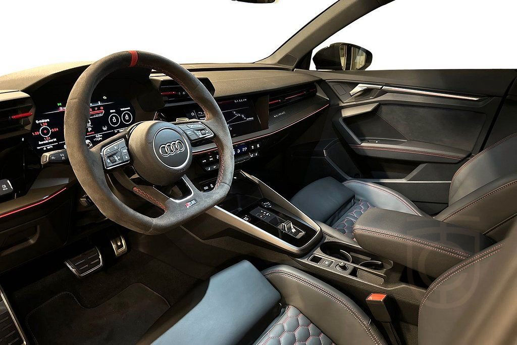 Audi RS3 Sedan RS-Designpaket Plus B&O 360kamera Pano