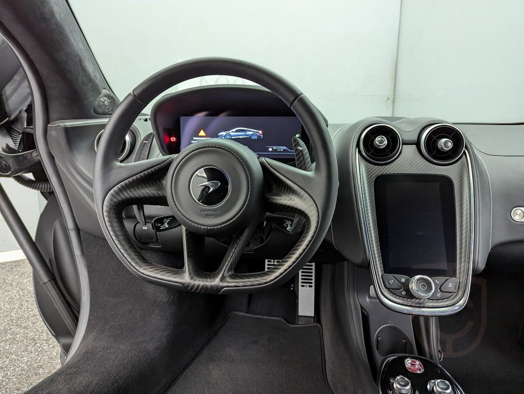 McLaren GT*MY2023*BLACK/BLACK*CARBON*FULL OPTIONS*B&W