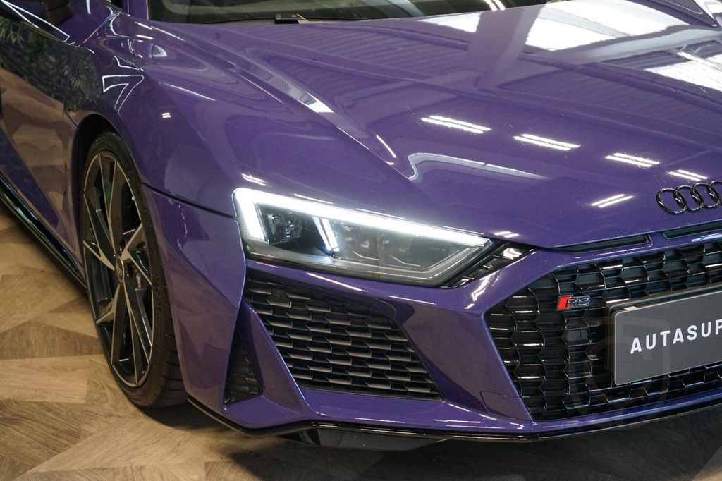 Audi R8 V10*RWD*ULTRA-VIOLET*WARRANTY*114.215€ NETTO
