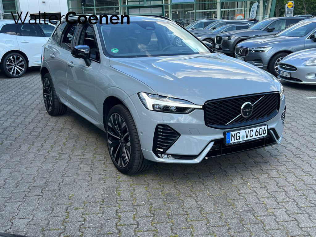 Volvo XC60 B5 B AWD Ultra Dark, Nappa, Massage,21Zoll